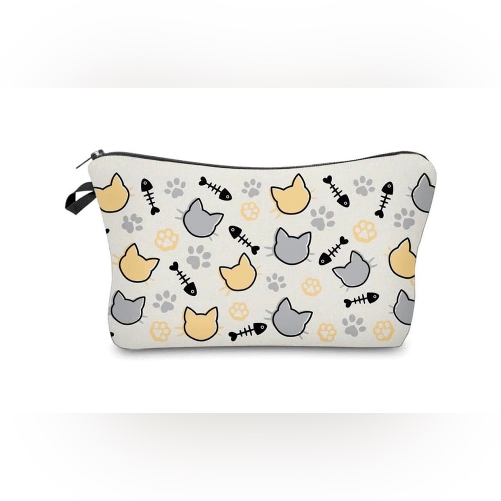 Cat Patterned Cream and Gray Zipper Pouch